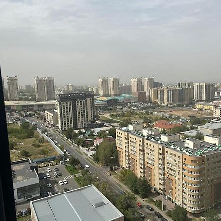 Ferienwohnung Business Almaty Exterior foto